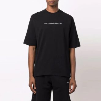 FW21 Koszulka z okrągłym dekoltem i krótkimi szortami, wersja slim fit, z logo, czarna